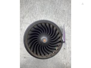Gebruikte Blower Mercedes E (W213) E-300 e 2.0 Turbo 16V Prijs € 84,70 Inclusief btw aangeboden door Gebr Opdam B.V.