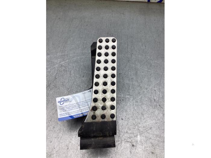Gebruikte Sensor Gaspedaalpositie Mercedes E (W213) E-300 e 2.0 Turbo 16V Prijs € 102,85 Inclusief btw aangeboden door Gebr Opdam B.V.