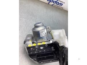 Gebruikte Rembol Volvo XC60 II (UZ) 2.0 T8 16V Polestar Engineered AWD Prijs € 425,00 Margeregeling aangeboden door Gebr Opdam B.V.