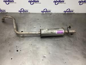 Gebruikte Uitlaat Middendemper Toyota Yaris Verso (P2) 1.3 16V Prijs € 60,00 Margeregeling aangeboden door Gebr Opdam B.V.