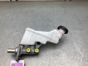 Gebruikte Hoofdremcilinder Kia Stonic (YB) 1.0i T-GDi 12V Eco-Dynamics+ Prijs € 70,00 Margeregeling aangeboden door Gebr Opdam B.V.