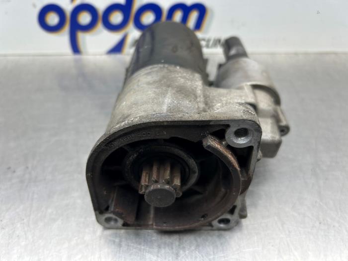 Gebruikte Startmotor Volkswagen Polo IV (9N1/2/3) 1.4 16V 75 Prijs € 30,00 Margeregeling aangeboden door Gebr Opdam B.V.