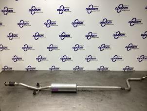 Gebruikte Uitlaat Middendemper Peugeot 208 I (CA/CC/CK/CL) 1.2 Vti 12V PureTech 82 Prijs € 80,00 Margeregeling aangeboden door Gebr Opdam B.V.