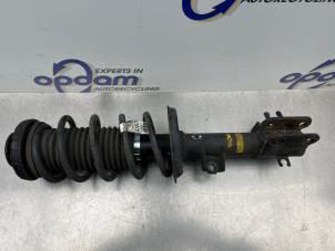 Gebruikte Schokdemperpoot rechts-voor Chevrolet Spark (M300) 1.0 16V Bifuel Prijs € 50,00 Margeregeling aangeboden door Gebr Opdam B.V.