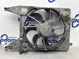 Gebruikte Vin Dacia Logan MCV (KS) 1.6 16V Flexifuel Prijs € 75,00 Margeregeling aangeboden door Gebr Opdam B.V.