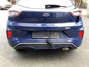 Gebruikte Achterbumper Ford Puma 1.0 Ti-VCT EcoBoost mHEV 12V Prijs € 650,00 Margeregeling aangeboden door Gebr Opdam B.V.