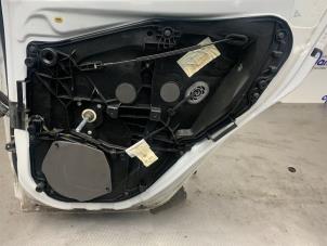 Gebruikte Ruitmechaniek 4Deurs rechts-achter Ford Fiesta 6 (JA8) 1.25 16V Prijs op aanvraag aangeboden door Gebr Opdam B.V.