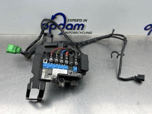 Gebruikte Zekeringkast Volkswagen Polo V (6R) 1.4 TSI 16V BlueGT Prijs € 40,00 Margeregeling aangeboden door Gebr Opdam B.V.