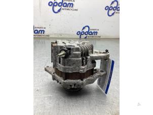 Gebruikte Dynamo Mitsubishi Space Star (A0) 1.2 12V Prijs € 50,00 Margeregeling aangeboden door Gebr Opdam B.V.