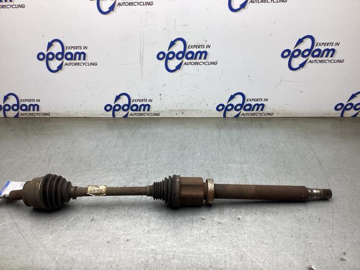 Gebruikte Aandrijfas rechts-voor Volvo V70 (BW) 1.6 DRIVe,D2 Prijs € 150,00 Margeregeling aangeboden door Gebr Opdam B.V.