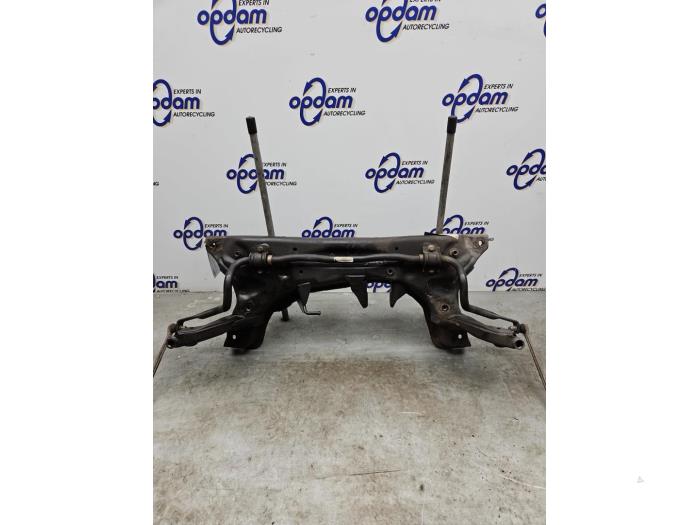 Gebruikte Subframe Ford Fiesta 7 1.0 EcoBoost 12V 100 Prijs € 125,00 Margeregeling aangeboden door Gebr Opdam B.V.