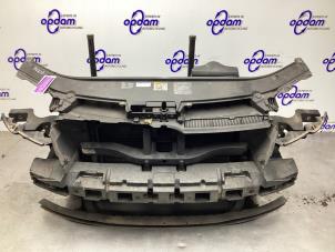 Gebruikte Voorfront Volkswagen Passat (3C2) 2.0 FSI 16V Prijs op aanvraag aangeboden door Gebr Opdam B.V.