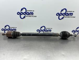 Gebruikte Aandrijfas rechts-voor Volkswagen Passat (3C2) 2.0 FSI 16V Prijs € 125,00 Margeregeling aangeboden door Gebr Opdam B.V.