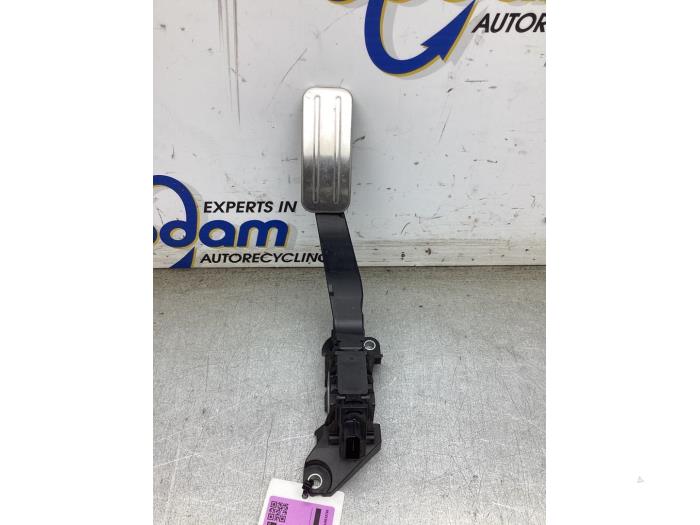 Gebruikte Gaspedaalpositie Sensor Ford Fiesta 7 1.0 EcoBoost 12V 100 Prijs € 35,00 Margeregeling aangeboden door Gebr Opdam B.V.