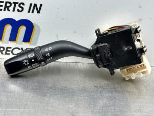 Gebruikte Pinker Schakelaar Mazda 6 Sportbreak (GY19/89) 1.8i 16V Prijs € 35,00 Margeregeling aangeboden door Gebr Opdam B.V.