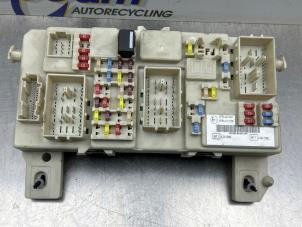 Gebruikte Zekeringkast Ford Focus 2 1.6 16V Prijs € 125,00 Margeregeling aangeboden door Gebr Opdam B.V.