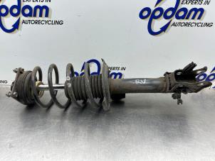 Gebruikte Mac Phersonpoot rechts-voor Mercedes B (W245) 1.7 B-170 16V Prijs € 75,00 Margeregeling aangeboden door Gebr Opdam B.V.