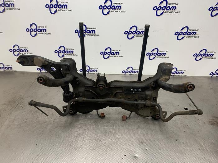 Gebruikte Subframe Mazda 5 (CR19) 1.8i 16V Prijs € 125,00 Margeregeling aangeboden door Gebr Opdam B.V.