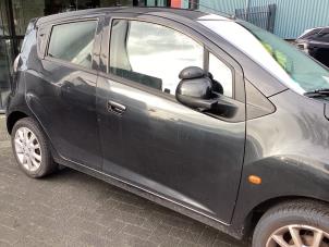 Gebruikte Portier 4Deurs rechts-voor Chevrolet Spark (M300) 1.0 16V Prijs € 125,00 Margeregeling aangeboden door Gebr Opdam B.V.