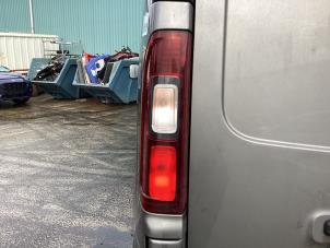 Gebruikte Achterlicht links Opel Vivaro 1.6 CDTI BiTurbo 120 Prijs € 70,00 Margeregeling aangeboden door Gebr Opdam B.V.