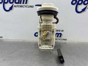 Gebruikte Benzinepomp Volkswagen Golf IV (1J1) 1.6 16V Prijs € 50,00 Margeregeling aangeboden door Gebr Opdam B.V.