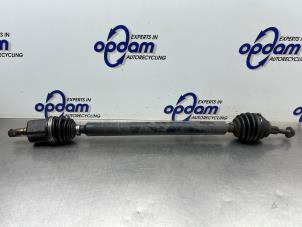 Gebruikte Aandrijfas rechts-voor Volkswagen Golf V (1K1) 2.0 FSI 16V Prijs € 100,00 Margeregeling aangeboden door Gebr Opdam B.V.