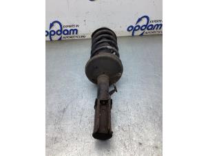 Gebruikte Mac Phersonpoot rechts-voor Dacia Sandero I (BS) 1.2 16V Prijs € 50,00 Margeregeling aangeboden door Gebr Opdam B.V.