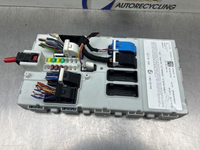 Computer Body Control van een BMW 3 serie (F30) 320i 2.0 16V 2018