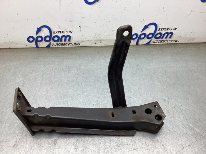 Gebruikte Subframe Fiat 500 (312) 0.9 TwinAir 85 Prijs € 35,00 Margeregeling aangeboden door Gebr Opdam B.V.