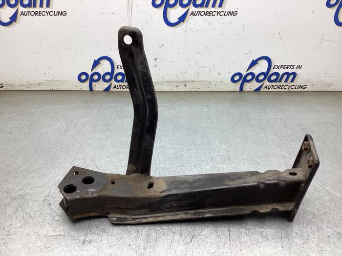 Gebruikte Subframe Fiat 500 (312) 0.9 TwinAir 85 Prijs € 35,00 Margeregeling aangeboden door Gebr Opdam B.V.