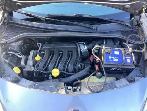 Gebruikte Motor Renault Clio III Estate/Grandtour (KR) 1.6 16V Prijs € 850,00 Margeregeling aangeboden door Gebr Opdam B.V.