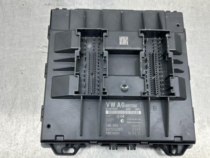 Gebruikte Bodycontrol Module Skoda Fabia II Combi 1.2 TDI 12V Greenline Prijs € 75,00 Margeregeling aangeboden door Gebr Opdam B.V.