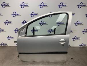 Gebruikte Deur 4Deurs links-voor Peugeot 107 1.0 12V Prijs € 150,00 Margeregeling aangeboden door Gebr Opdam B.V.