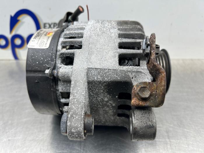 Dynamo van een Peugeot 107 1.0 12V 2013