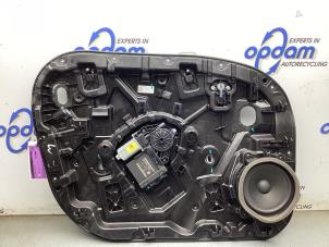 Gebruikte Ruitmechaniek 4Deurs links-voor Lynk &amp; Co 01 1.5 PHEV Prijs € 175,00 Margeregeling aangeboden door Gebr Opdam B.V.