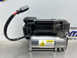 Nieuwe Luchtpomp (Vering) Mercedes C-Klasse Prijs € 302,44 Inclusief btw aangeboden door Gebr Opdam B.V.