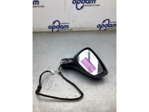 Gebruikte Spiegel Buiten rechts Mazda 3 Sport (BP) 2.0 SkyActiv-G 122 Mild Hybrid 16V Prijs € 275,00 Margeregeling aangeboden door Gebr Opdam B.V.