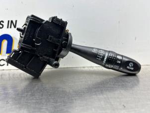 Gebruikte Ruitenwis Schakelaar Hyundai Getz 1.3i 12V Prijs € 25,00 Margeregeling aangeboden door Gebr Opdam B.V.