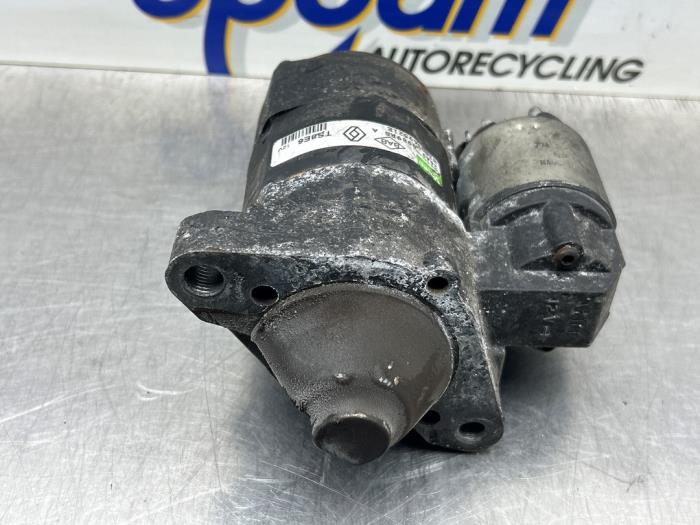Gebruikte Startmotor Renault Modus/Grand Modus (JP) 1.2 16V TCE 100 Prijs € 35,00 Margeregeling aangeboden door Gebr Opdam B.V.