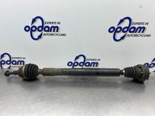 Gebruikte Aandrijfas rechts-voor Volkswagen Touran (1T1/T2) 1.4 16V TSI 140 Prijs € 100,00 Margeregeling aangeboden door Gebr Opdam B.V.