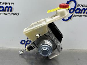 Gebruikte ABS Pomp Ford Kuga III (DFK) 2.5 PHEV 16V Prijs € 750,00 Margeregeling aangeboden door Gebr Opdam B.V.