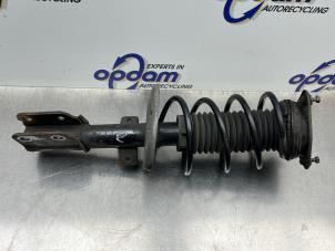 Gebruikte Schokdemperpoot rechts-voor Peugeot 308 SW (L4/L9/LC/LJ/LR) 1.6 BlueHDi 120 Prijs € 75,00 Margeregeling aangeboden door Gebr Opdam B.V.