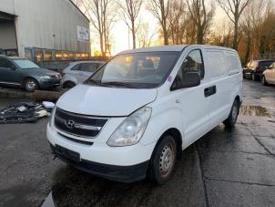 Gebruikte Frontpaneel Hyundai H-300 2.5 CRDi Prijs € 350,00 Margeregeling aangeboden door Gebr Opdam B.V.