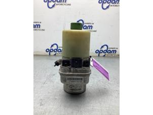 Gebruikte Stuurbekrachtiging Pomp Volkswagen Polo V (6R) 1.2 12V Prijs € 125,00 Margeregeling aangeboden door Gebr Opdam B.V.