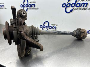 Gebruikte Fusee links-achter BMW 3 serie Compact (E46/5) 316ti 16V Prijs € 200,00 Margeregeling aangeboden door Gebr Opdam B.V.