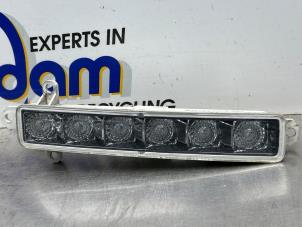 Gebruikte Daglamp links Peugeot 308 SW (L4/L9/LC/LJ/LR) 1.6 BlueHDi 120 Prijs € 50,00 Margeregeling aangeboden door Gebr Opdam B.V.