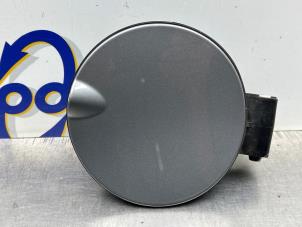 Gebruikte Tank Klep Fiat Bravo (198A) 1.4 MultiAir 16V Prijs € 35,00 Margeregeling aangeboden door Gebr Opdam B.V.