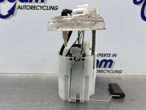 Gebruikte Benzinepomp Fiat Bravo (198A) 1.4 MultiAir 16V Prijs € 50,00 Margeregeling aangeboden door Gebr Opdam B.V.