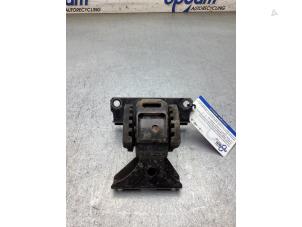 Gebruikte Motorsteun Suzuki Celerio (LF) 1.0 12V Dualjet Prijs € 50,00 Margeregeling aangeboden door Gebr Opdam B.V.