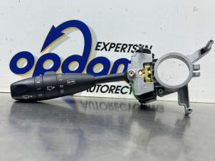 Gebruikte Licht + Raw Schakelaar Mercedes B (W245) 1.7 B-170 16V Prijs € 50,00 Margeregeling aangeboden door Gebr Opdam B.V.